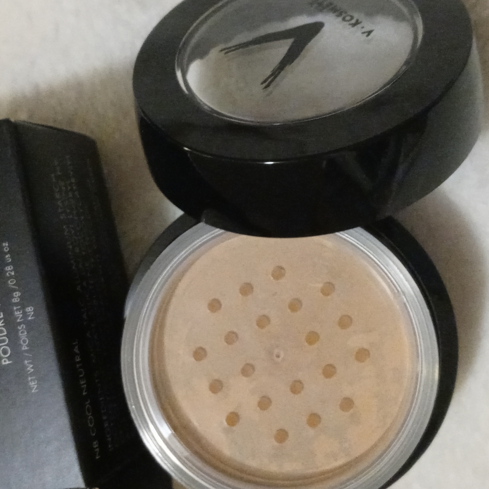 Loose powder